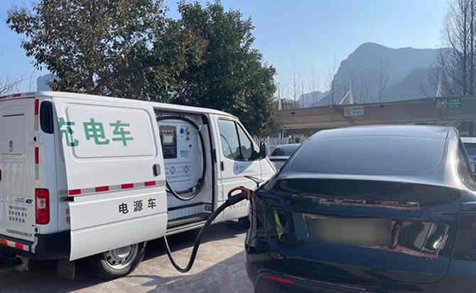 孟州汽车搭电